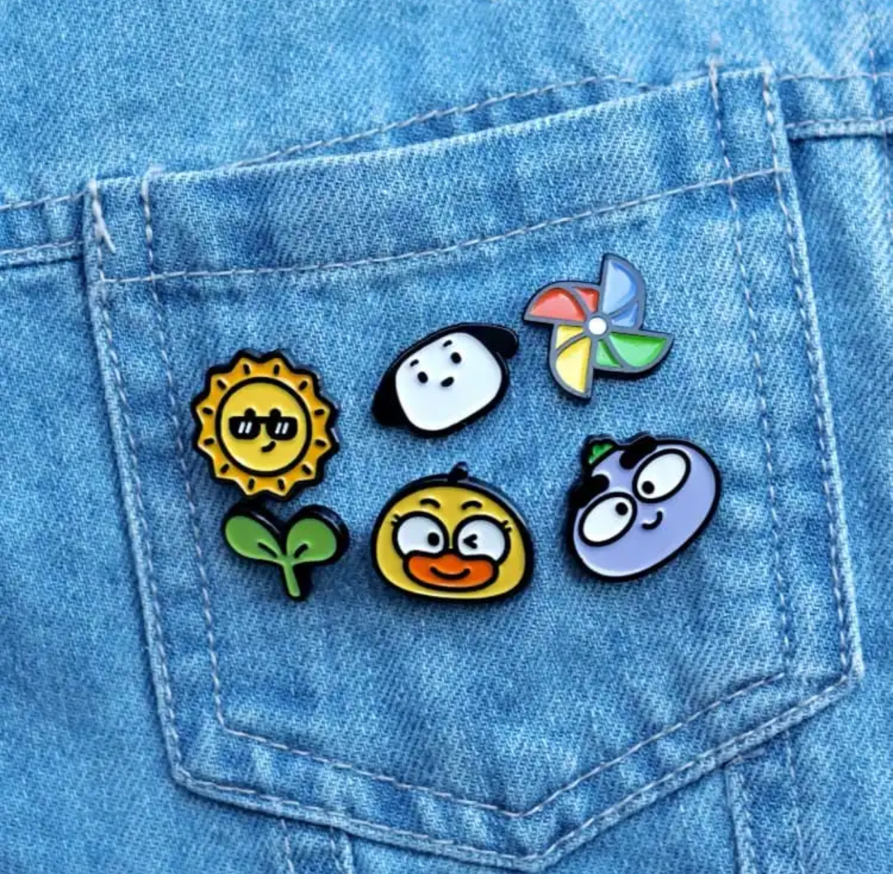 Yelo Duck Family Pin