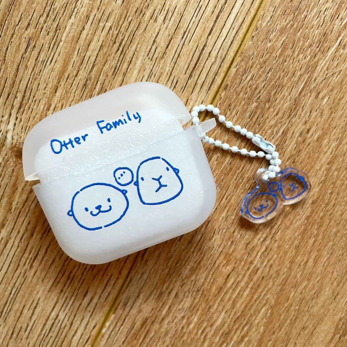 Otter Family AirPods case