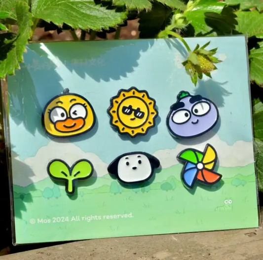 Yelo Duck Family Pin